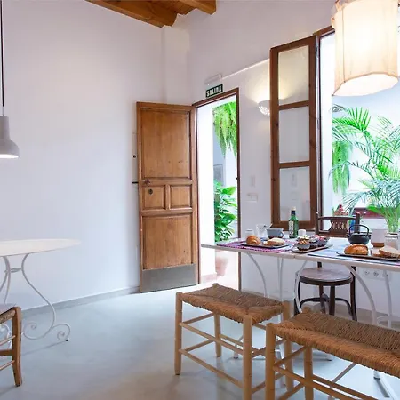 莫拉达艾默萨酒店 2*